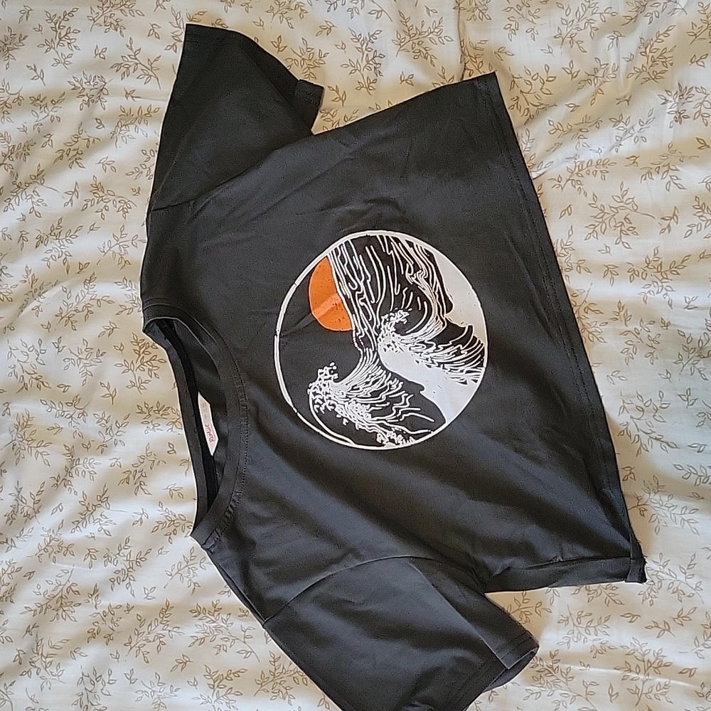 CROPPED SHIRT WITH WAVE GRAPHIC
